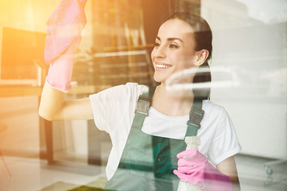 Comment Fabriquer un Spray Vitre Maison (Naturel et Efficace) ?