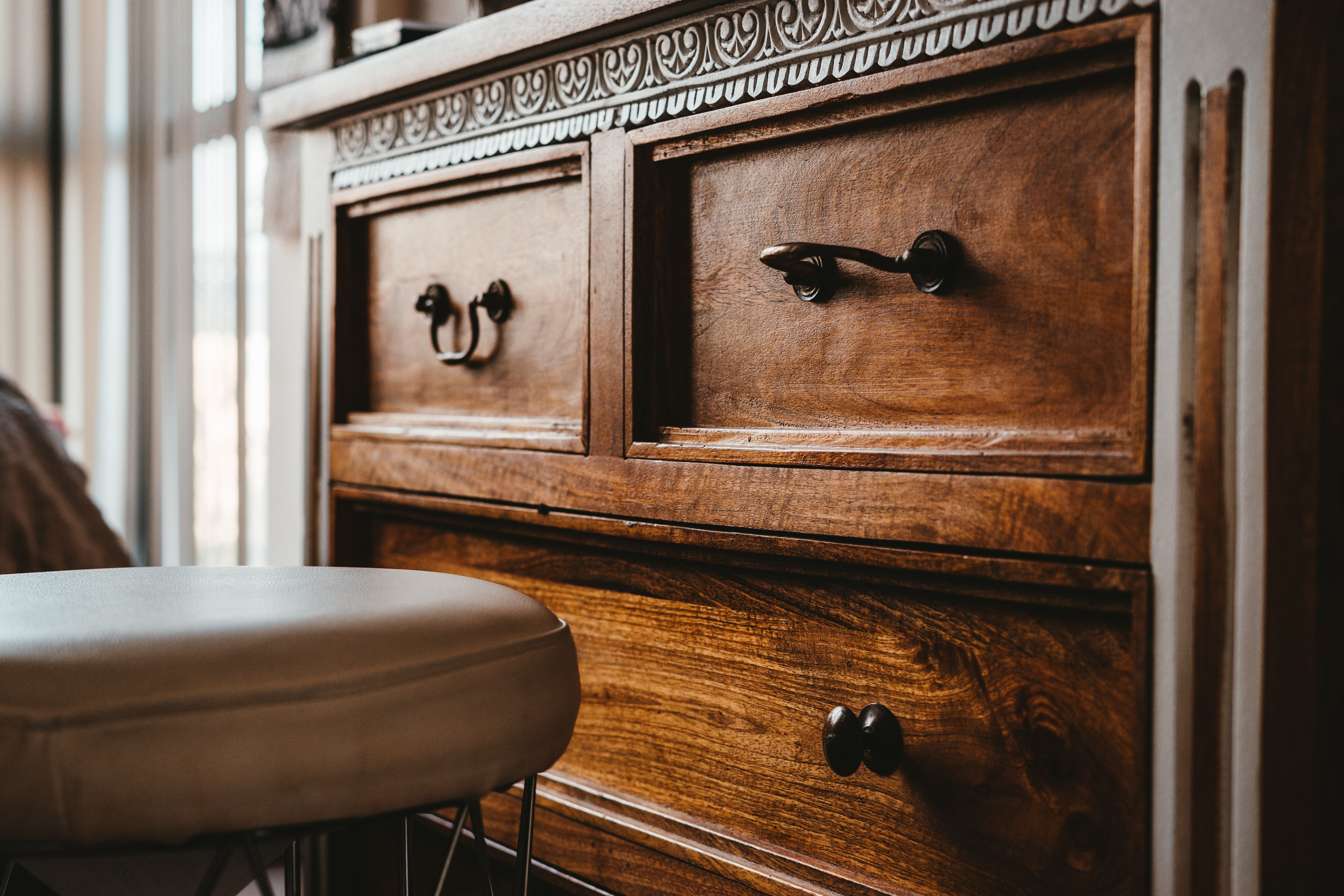 Comment Nettoyer (Naturellement) un Meuble en Bois ?