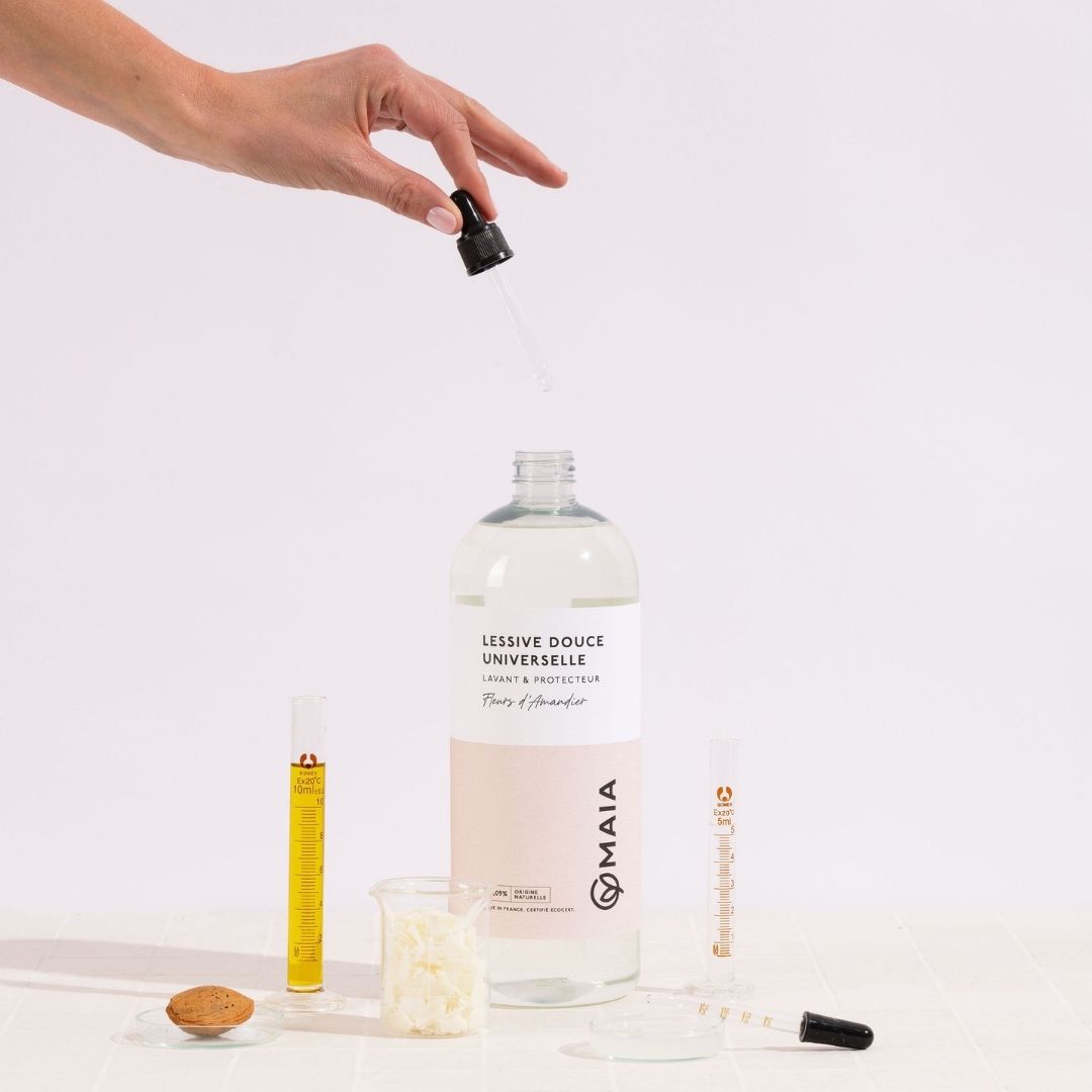 lessive_liquide_ecologique_Maia_fleurs_d_amandier.jpg